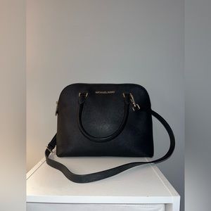 Black Michael Kors Crossbody